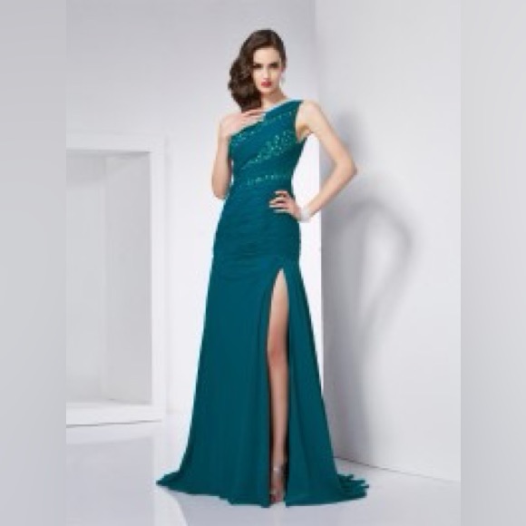 Stunning Beaded Sleeveless Gown
